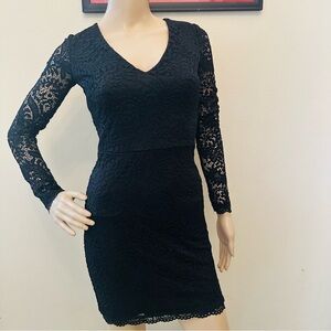 B Darlin Black Long Sleeve Lace Dress. Gorgeous Tie In Back.